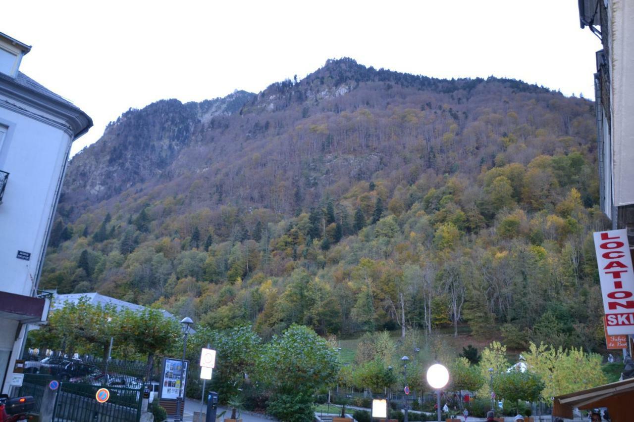 Petit Studio Dans Immeuble De Caractere Cauterets Exterior foto