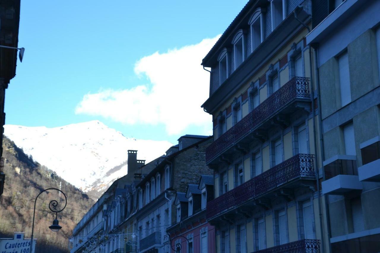 Petit Studio Dans Immeuble De Caractere Cauterets Exterior foto