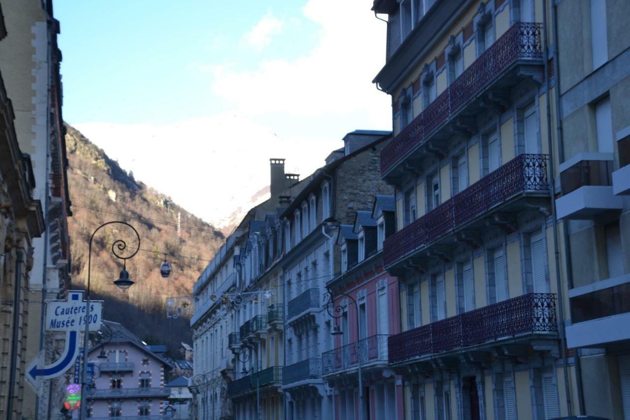 Petit Studio Dans Immeuble De Caractere Cauterets Exterior foto
